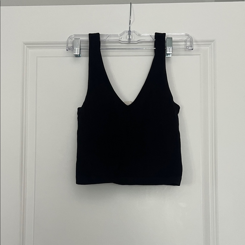 Carly Jean Los Angeles Black Ribbed Crop Top